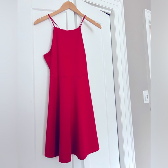 Urban Heritage Red short flowy dress - Picture 1 of 3